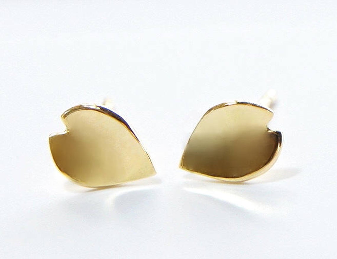 Cherry Blossom Petal Stud Earrings in 18K Gold